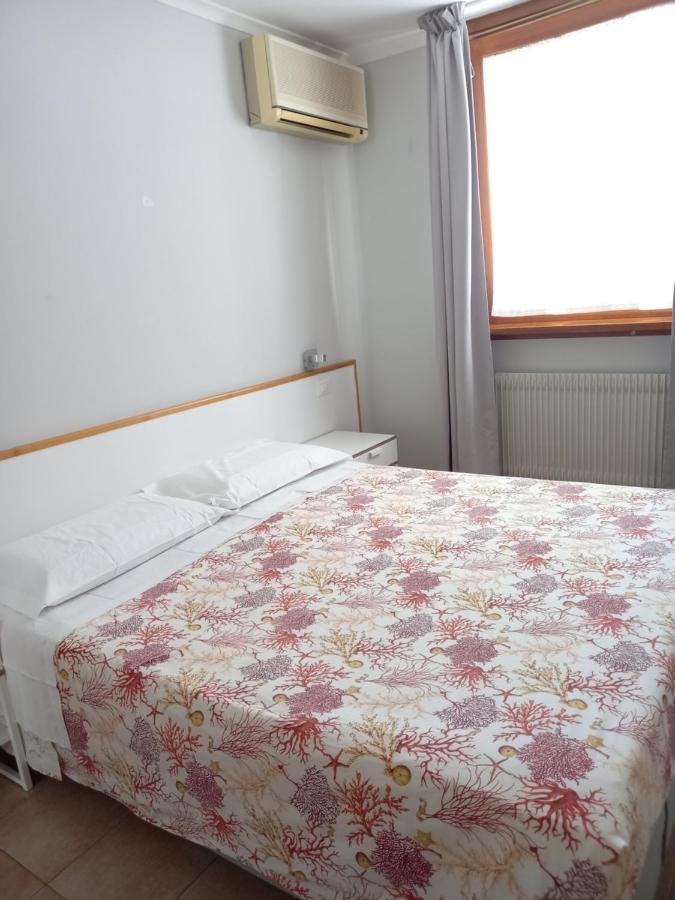 Hotel Lydia Градо Экстерьер фото