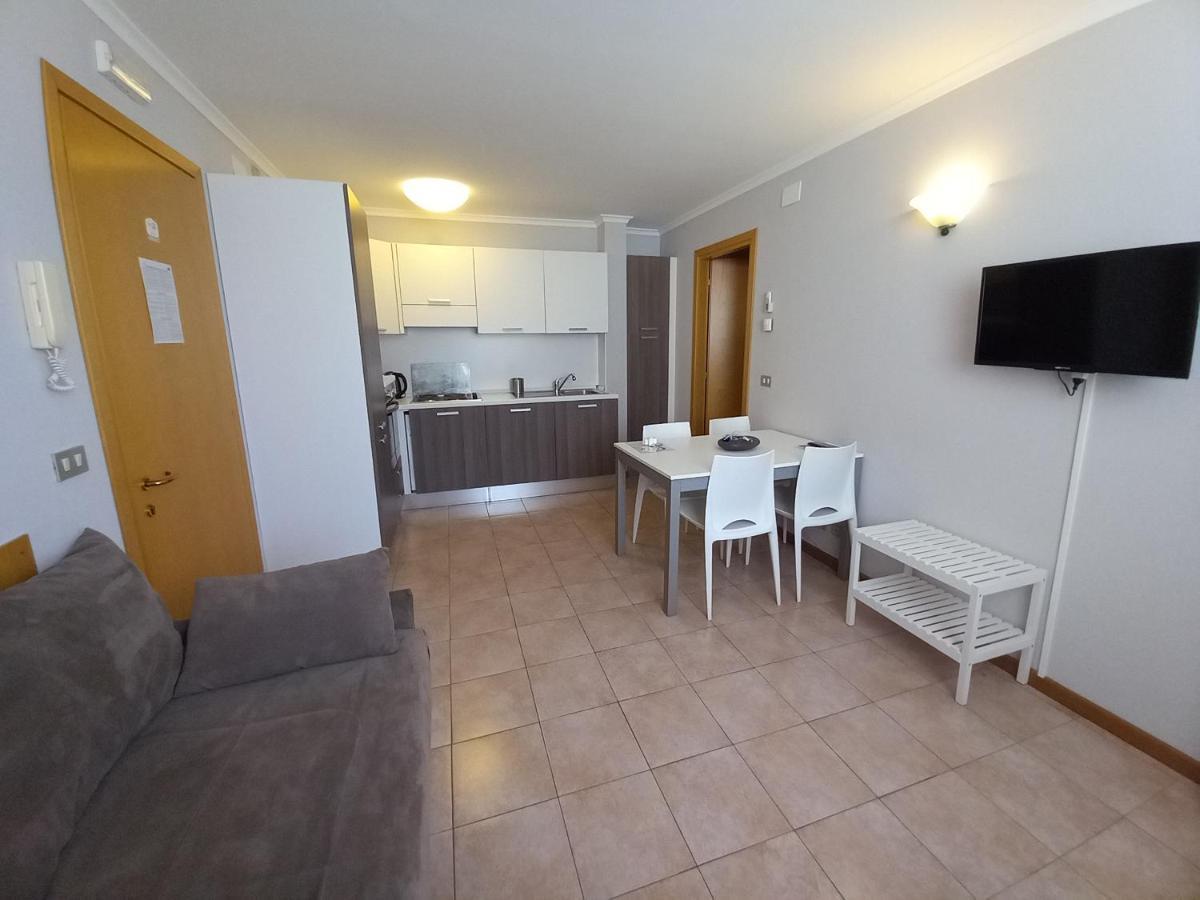 Hotel Lydia Градо Экстерьер фото